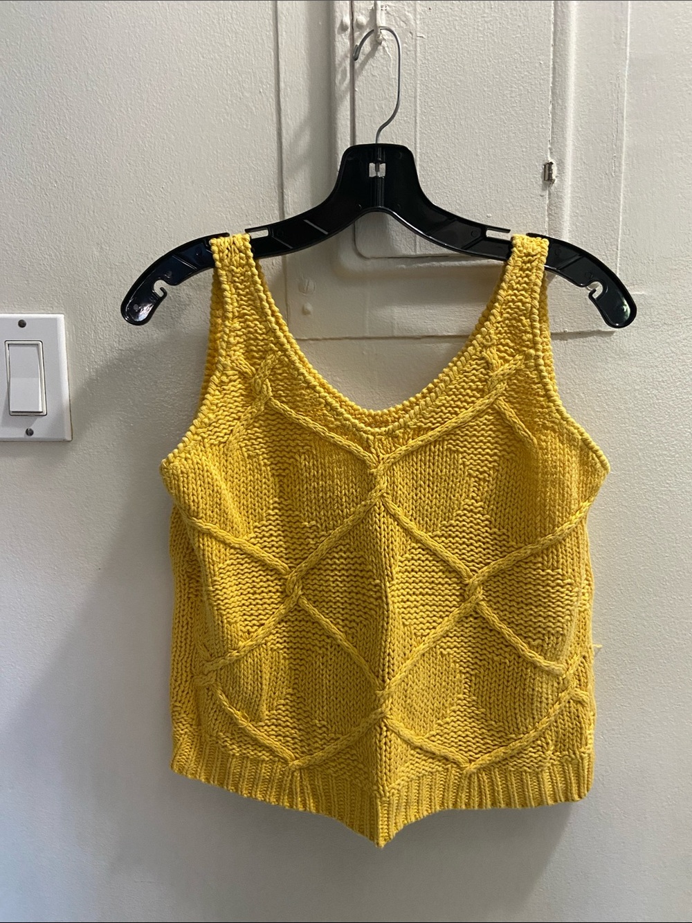 Victoria Jones Woman Bright Yellow Diamond Knit Tank